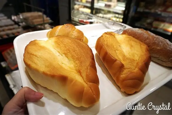 【台北美食推薦】玉香齋養生烘焙 超香濃牛奶羅宋麵包 烤過之後不得了的超威羅宋麵包推薦！(下午茶 小吃)