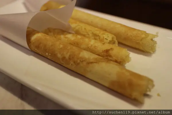 糖坊堅果專家台灣在地的好滋味!手工蛋捲、高品質堅果產品超特別的水果牛軋糖好吃Q軟不沾牙還有DIY活動喔