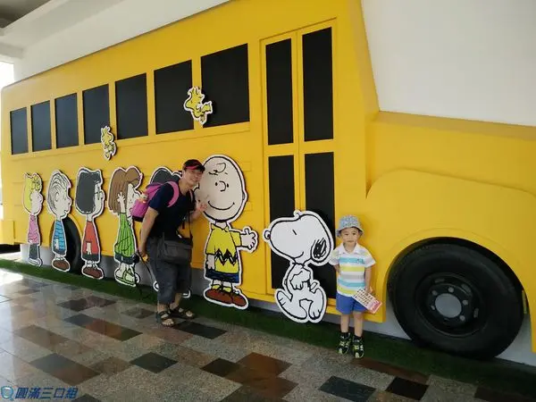 【食記】高雄左營_查理布朗咖啡專門店@感受那夢想成真的興奮 與漫畫人物一起喝采吧