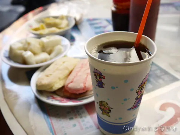 花蓮小旅行‧花蓮市【廟口紅茶】一日之計在於晨~一起來吃早餐吧!!(吃宵夜也適合)