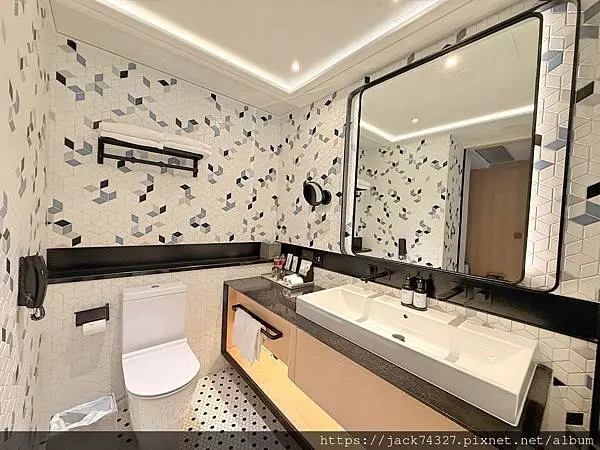 {澳門住宿}澳門葡京人LINE FRIENDS　L'OCCI