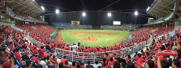 [看球分享] Nash 總冠軍賽G2 全猿主場看球記  (2014 1019 兄弟象@Lamigo) 