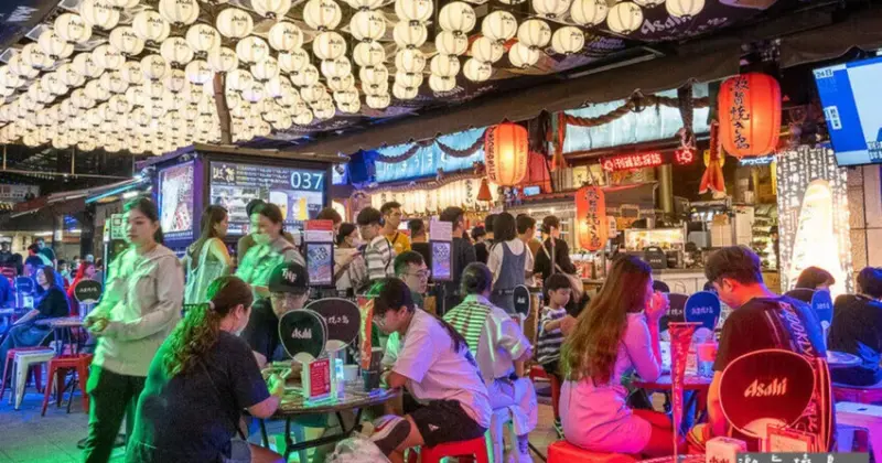 激旨燒鳥逢甲總店！台中逢甲夜市必吃燒鳥，氣氛超讚露天居酒屋，聚會首選