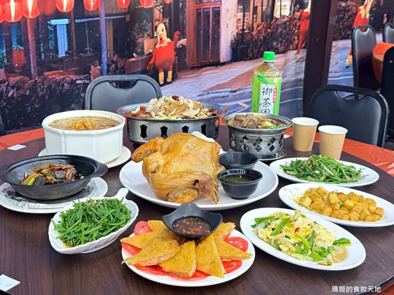 宜蘭縣五結鄉宜蘭五結百匯窯烤雞餐廳｜宜蘭十大好食餐廳，菜色豐富高CP值，必點窯烤雞 & 五更腸旺，家庭聚餐首選