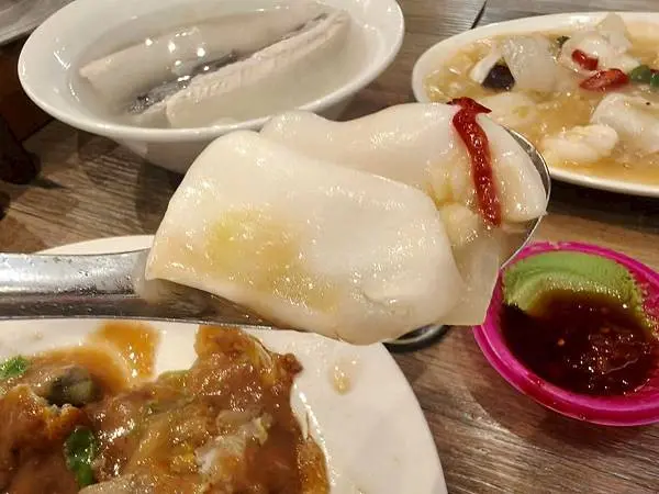 台北延三夜市正宗台式經典美食小吃推薦-東時鮮蚵-香氣爆棚用料