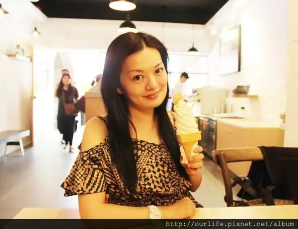 台中中區．很有泰國FU的蜂巢霜淇淋@Bee&Milk站前店