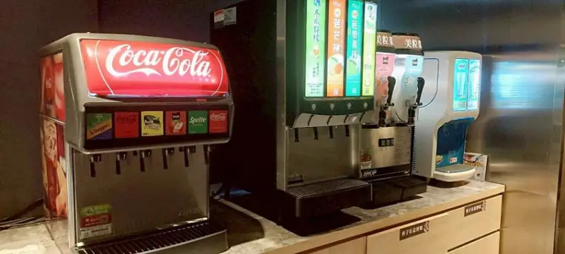 美食｜高雄美食推薦「這間串燒」，最Chill吃到飽 KTV，