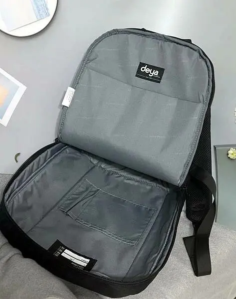 「穿搭美學」極簡中的力量，deya Urbanedge 黑後