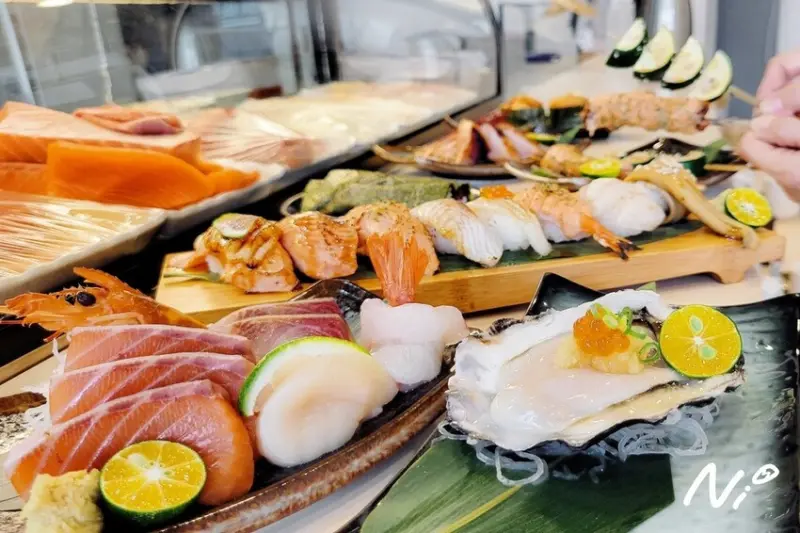 [嘉義西區]十三壽司。浜庫室津生蠔/北海道根室海膽/炙燒綜合壽司/西京燒松阪豬。歸鄉創業日料廚師的高品質精緻日式料理