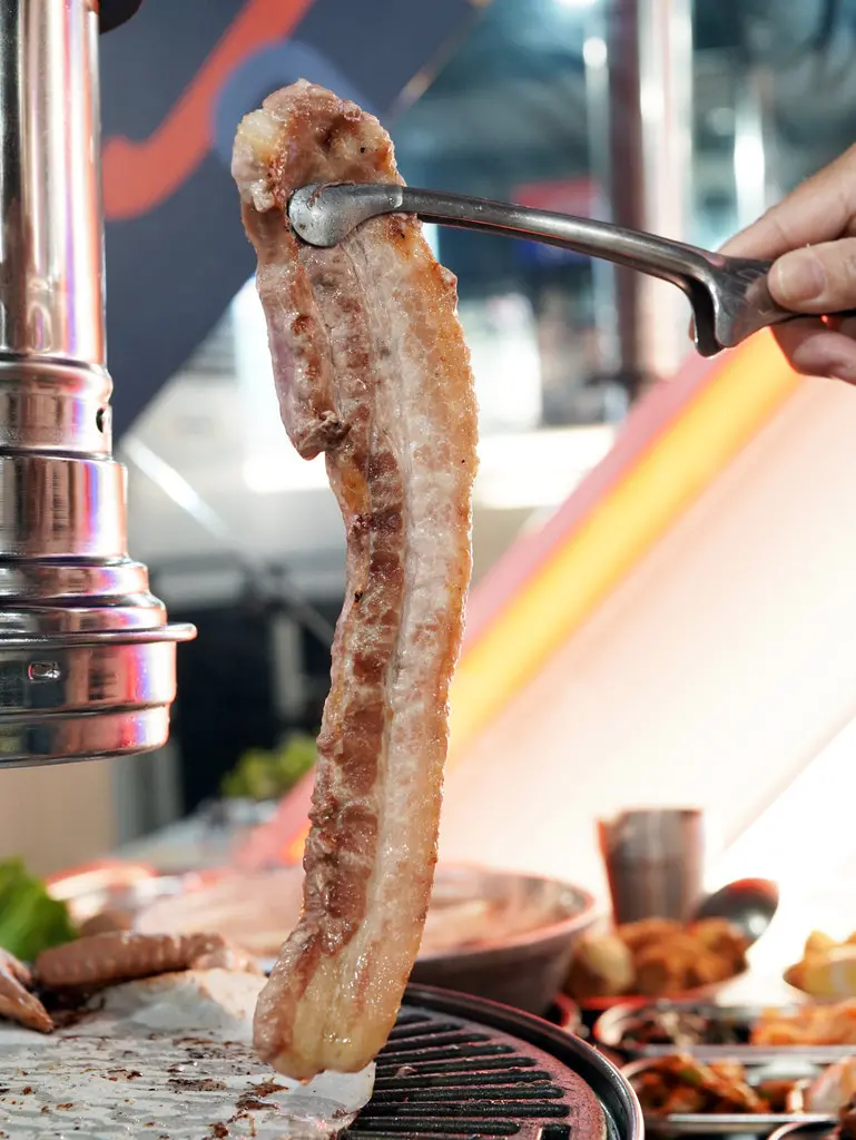 【台中吃到飽餐廳推薦】平價也能爽快吃肉！肉夯夯韓式燒肉吃到飽