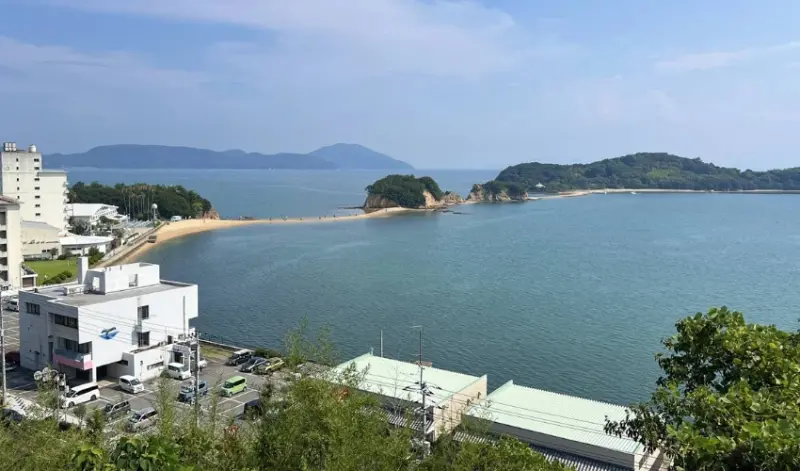 夜宿直島的72小時！本村古民家裡的黃昏燈影與深夜笑聲，成了島上最念念不忘的風景。