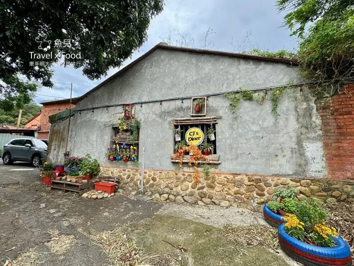 CJ's Diner｜僅六日營業~三合院裡的美式餐廳，英國老師在台圓夢的起點！ - 魚兒 x 牽手明太子的「視」界旅行