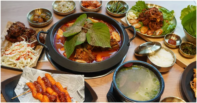 UNCLE-K馬鈴薯排骨火鍋台中店搶先看！進軍台中公益美食商圈，營業至凌晨兩點。