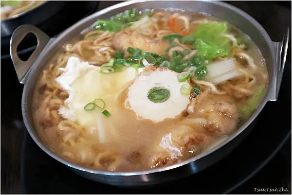 [台南中西區]李媽媽民族鍋燒老店|1960年代創立的傳統經典