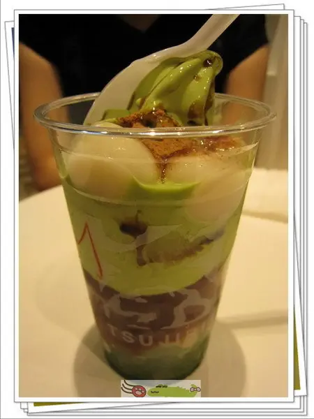 統一阪急百貨地下街「Tsujiri（辻利茶屋）」的「辻利白玉聖代」！