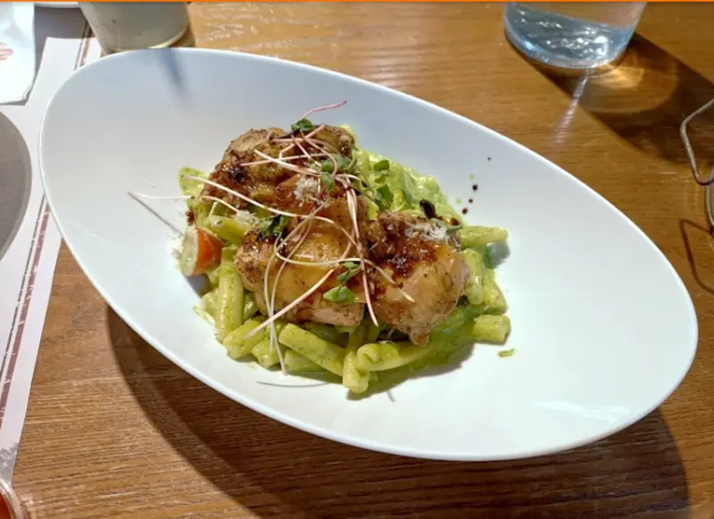 陽明山美食首選！ BRICK YARD 33 1/3，佔地寬敞景觀餐廳，正餐下午茶一次滿足！