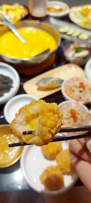 美食｜高雄美食推薦「這間串燒」，最Chill吃到飽 KTV，