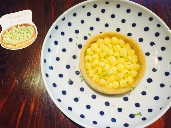 捷運大安站 ✿URANIUM 鈾咖啡✿ 工業風又充滿設計感的咖啡廳! 推薦超好吃檸檬塔 ! !