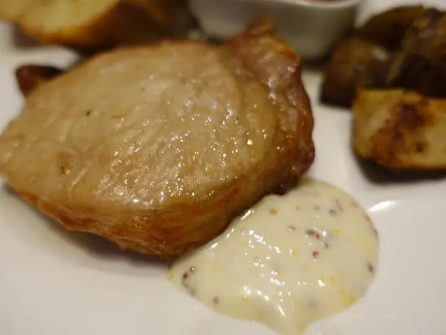 [食記] 擴邦麵包Le Coin du Pain。厚切又多汁的法式帶骨豬排! (內湖瑞光店)