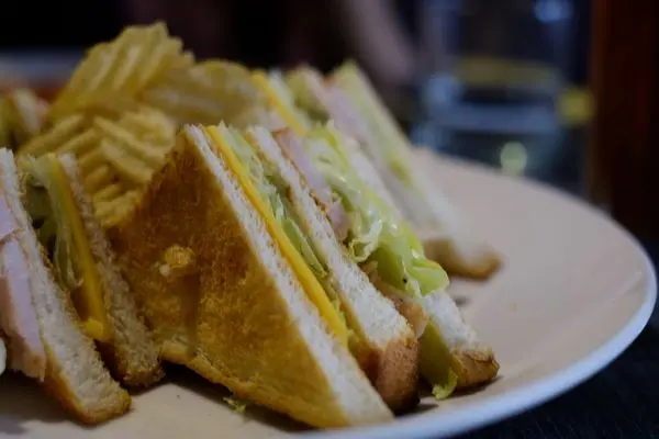 新北新埔 猜咖啡GUESS WHAT - 適合閱讀的咖啡店，下午茶聊天好地方，近捷運站