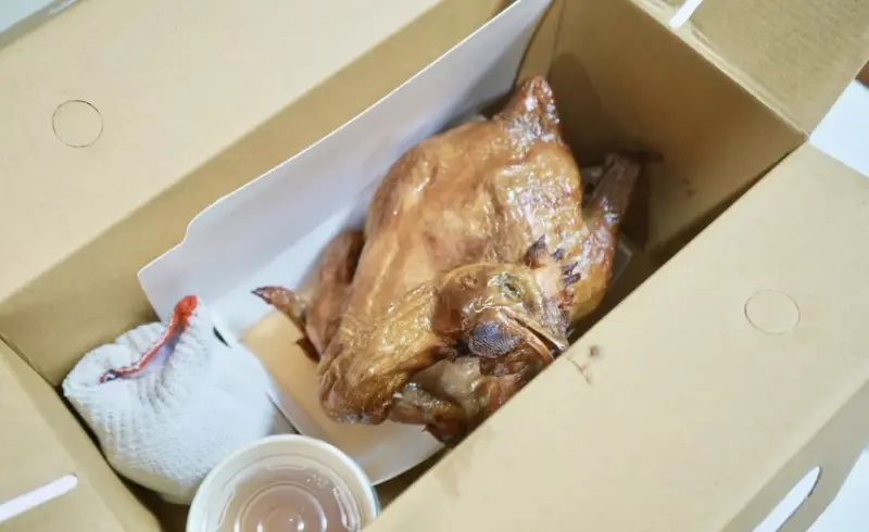 宜蘭百匯窯烤雞！米其林名廚評選十大好食～龍眼木窯烤秒殺招牌雞，平價桌菜多樣選擇