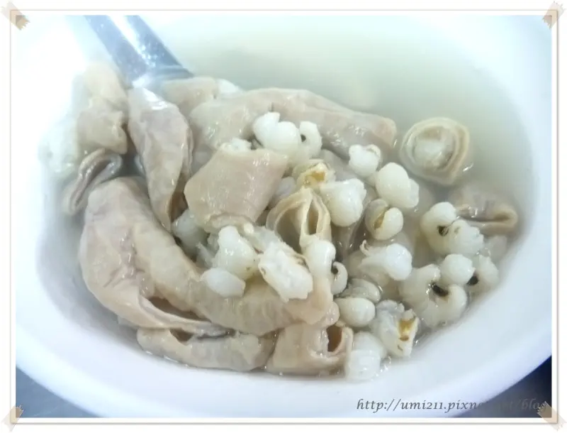 (台北中山)走了好多的路終於被我吃到 ✈ 阿桐阿寶四神湯