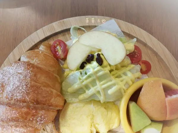 [新北新莊] 溫馨木質風的咖啡廳 ♥『Peter better』♥ 咖啡很不錯的彼得好咖啡 