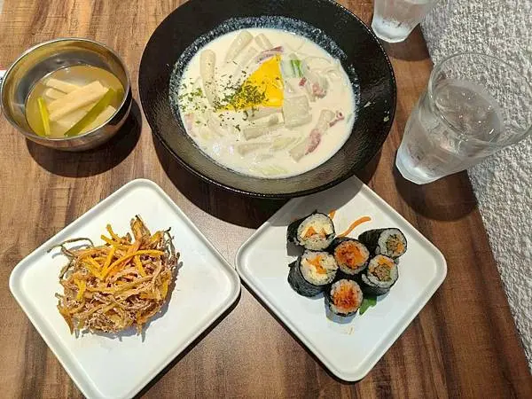 台北捷運中山國中站美食推薦【訪雅間 방아간 BANG A G