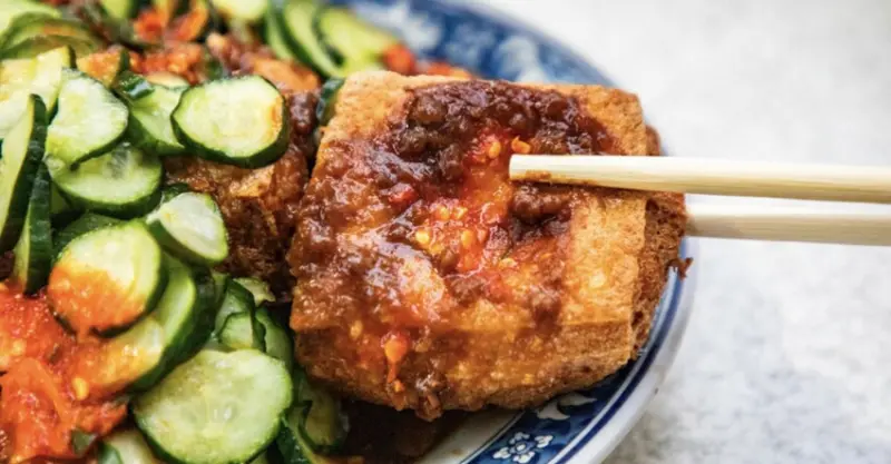 舊電信局臭豆腐～在地人激推，外酥內嫩噴汁口感CP值高！