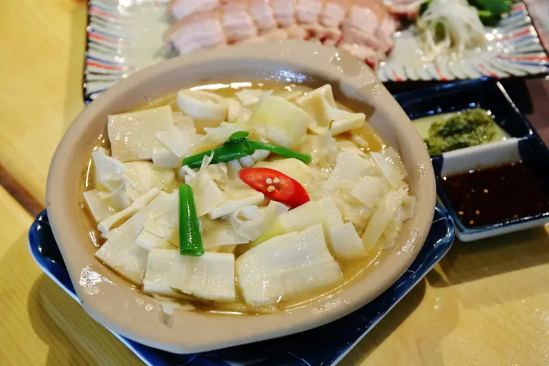 新北萬裡新景點推薦！亮山川景觀休閒園區，戲水新秘境，佔地很大