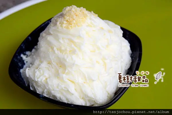 花花，甲飽沒【台北食記】夏樹甜品 大稻埕迪化街古早味甜品！來一碗消暑的杏仁豆腐雪花冰吧！