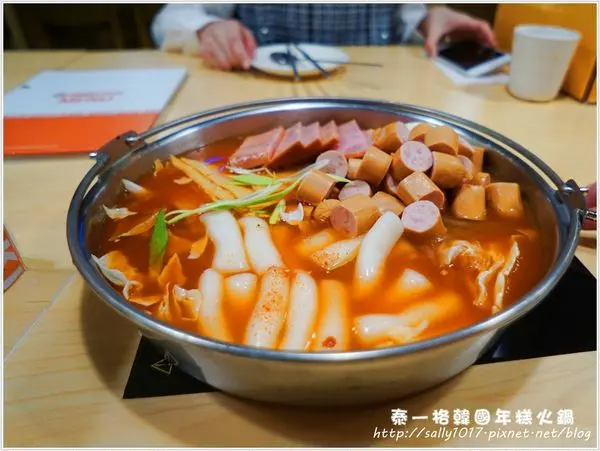 【信義區‧美食】TIGERTOPOKI  泰一格韓國年糕火鍋-韓國來台炒飯好好吃!!