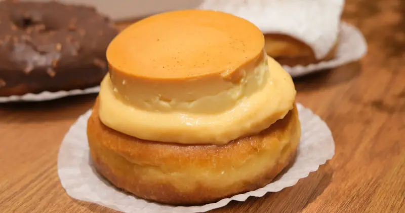 多送一顆生甜甜圈！雪系町整顆布丁生甜甜圈，北車上班族先搶。