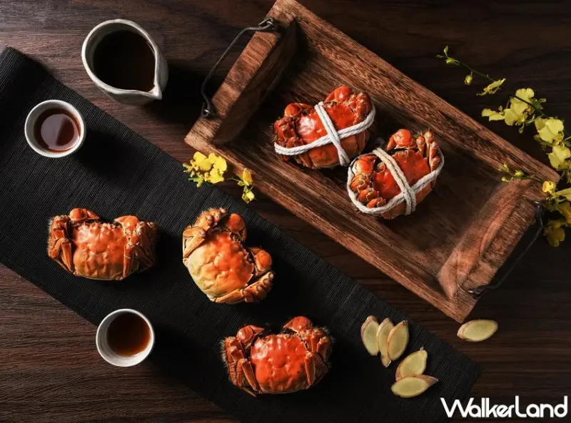 W飯店紫艷秋蟹開吃！清蒸大閘蟹、酒香米粉湯與蟹肉煎包，老饕必吃推薦。