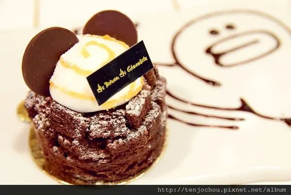 花花，甲飽沒【台北食記】Is Taiwan Is Chocolate品台灣手作甜品 視覺與味覺的雙重饗宴 圓山花博美食推薦