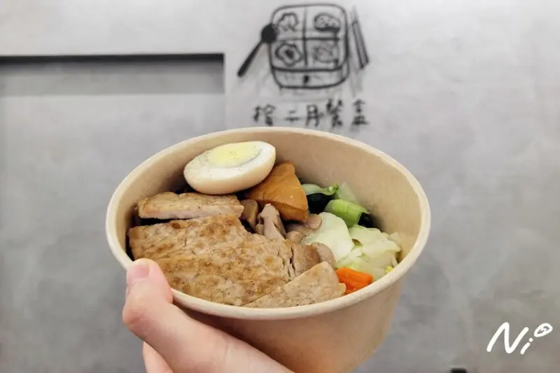 [嘉義太保]拾二月·餐盒 December。新品嫩煎豬排餐盒/蒜香舒肥雞胸肉 #彩虹商圈 #嘉義縣政府