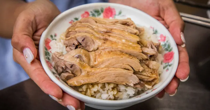 在地人激推！羅東陳記當歸鴨老字號銅板美食。