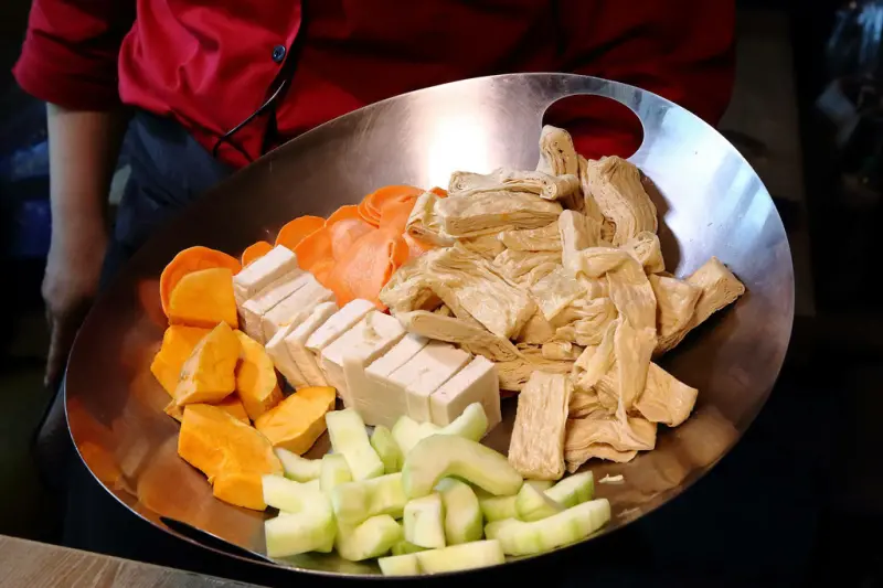 不要再說桃園是美食沙漠，那是因為你還沒來過大江！桃園最推薦的