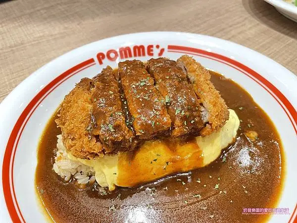 [台北南港區]日本超人氣蛋包飯評價竟超低？平日還排爆究竟有什麼祕密 蘋果樹蛋包飯ポムの樹＠南港LaLaport店