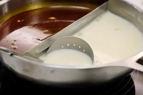 台北東區 滿堂紅頂級麻辣鴛鴦鍋 - 忠孝復興站麻辣鍋吃到飽