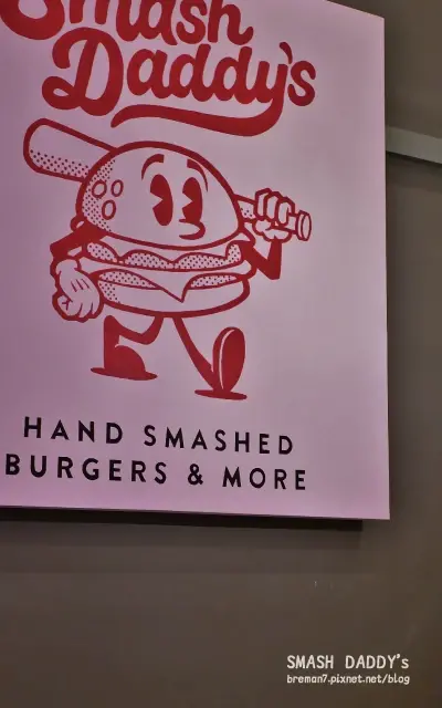 《泰國清邁自由行》Smash Daddy’s Burgers CNX│粉紅可愛風美式復古漢堡店