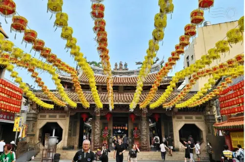 體驗百年鹿港！鹿港老街獨有文青風潮，歷史與現代交織的文化寶藏地