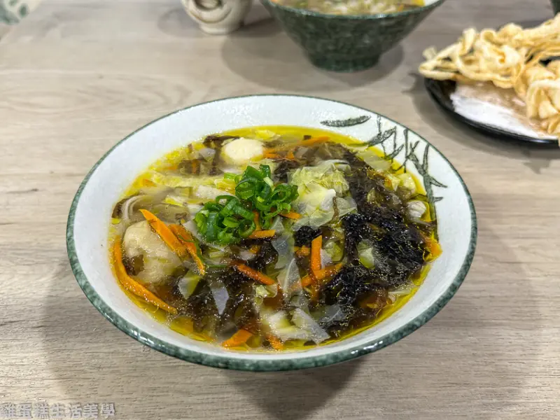【馬祖食記】阿婆魚麵店 - 傳承三代的魚麵創始店，充滿海味的魚麵搭配炸魚酥超讚