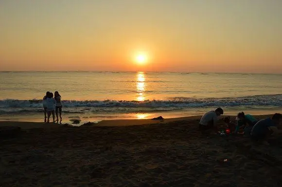 安平觀夕平台~~賞夕觀星、逐沙踏浪的好地方