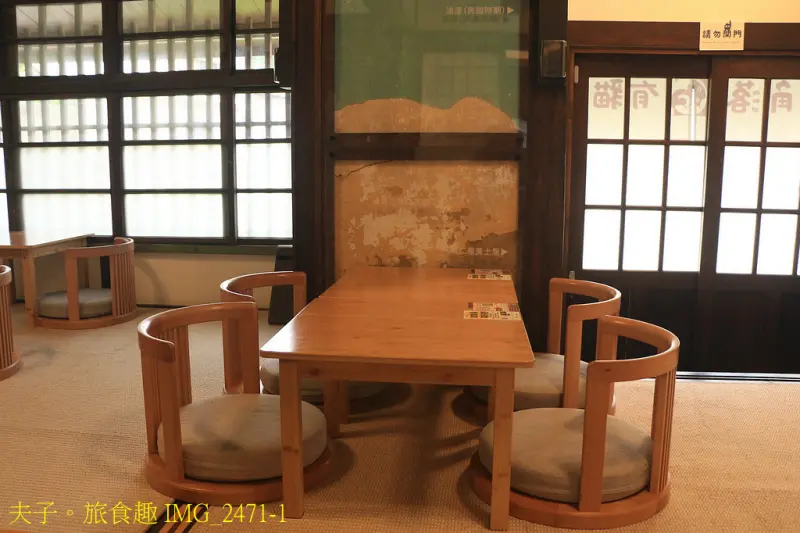 台南 赤崁東街日式宿舍 角落有貓 歷史建築變身寵物餐廳