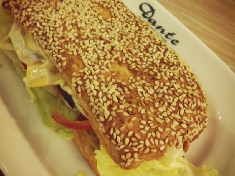 丹堤咖啡 (中山德行店)