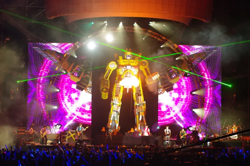 五月天(尖叫)！！快讓我近距離擁抱你們吧！