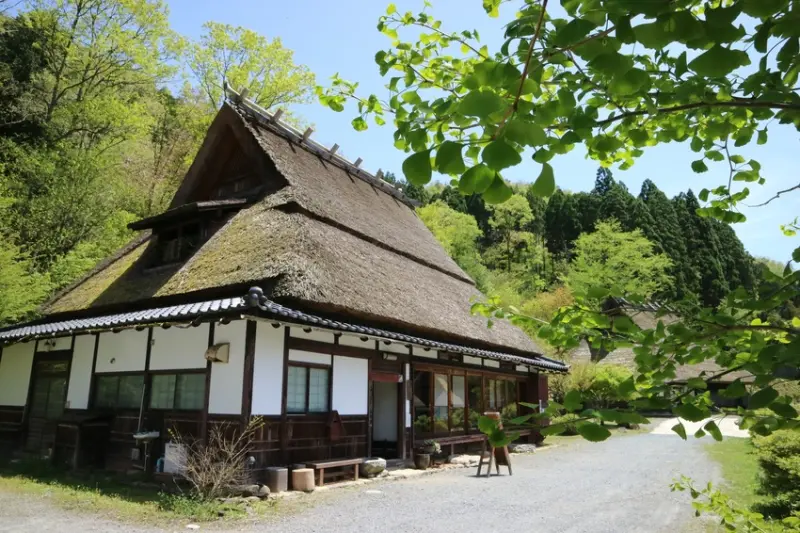 美山かやぶき美術館