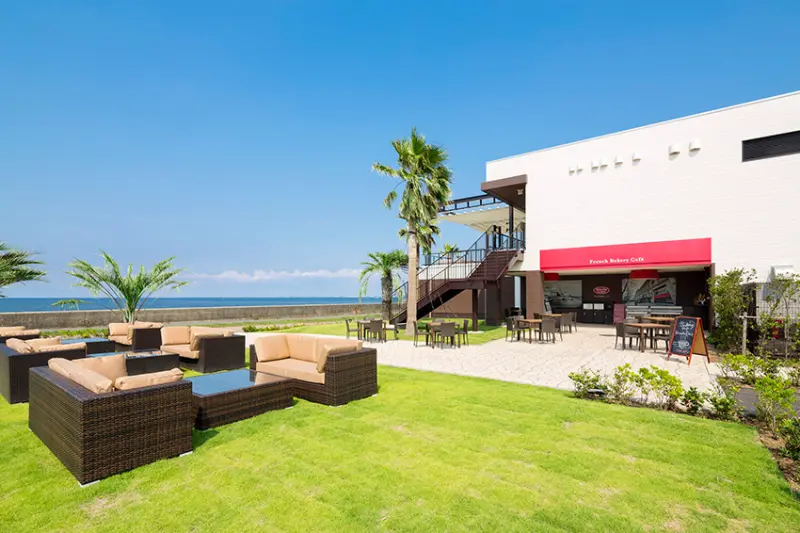 THE SURF OCEAN TERRACE