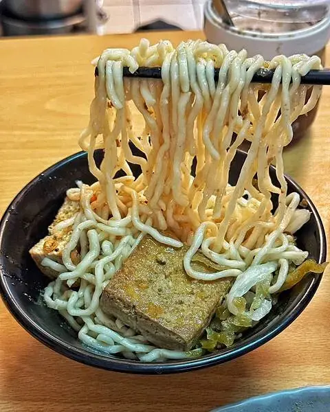 LINE_ALBUM_金香_250326_8